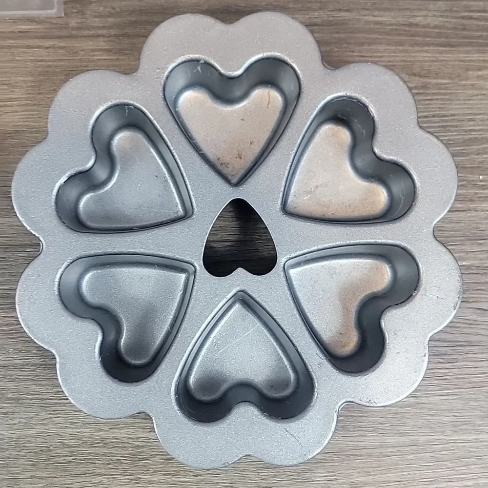 Valentine's Day Bakeware Bundle Nordic Wear Cake Pan Plus Two More Items